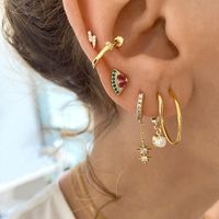 1 Paire Style IG Style Simple Star Incruster Le Cuivre Zircon Boucles D'oreilles main image 2