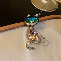 Fashion Oval Flower Butterfly Copper Inlay Rhinestones Pearl Women's Brooches sku image 17