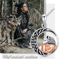 Retro Artistic Wolf Alloy Hollow Out Silver Plated Women's Pendant Necklace main image 5