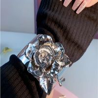 Vintage Style Streetwear Flower Gold Plated Silver Plated Alloy Copper Wholesale Bangle main image 4
