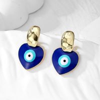 1 Pair Vintage Style Simple Style Heart Shape Eye Zinc Alloy Drop Earrings sku image 2