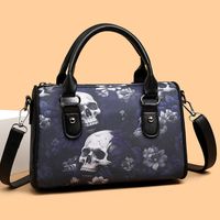 Women's Pu Leather Skull Vintage Style Zipper Handbag main image 2