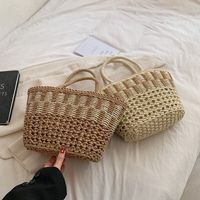 Women's Straw Color Block Vacation Beach Weave Bucket Zipper Straw Bag main image video