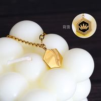 304 Stainless Steel 18K Gold Plated Elegant Vacation Classic Style Asymmetrical Plating Curve Crown Pendant Necklace main image 3