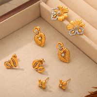 1 Pair Casual Simple Style Commute Flower Plating Inlay Titanium Steel Rhinestones 18K Gold Plated Ear Studs main image 6