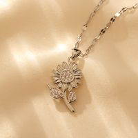 Copper 18K Gold Plated Simple Style Classic Style Sunflower Inlay Zircon Pendant Necklace main image 4