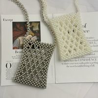 Women's Small Arylic Solid Color Basic Vacation Beading Hollow Open Crossbody Bag main image 1
