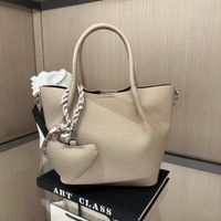Women's Large Pu Leather Solid Color Elegant Classic Style Zipper Handbag sku image 4