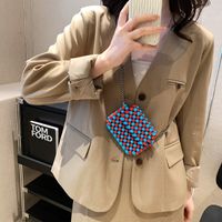 Women's Mini Arylic Multicolor Cute Beading Flip Cover Crossbody Bag sku image 2