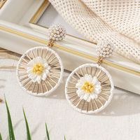 1 Pair Sweet Flower Imitation Pearl Raffia Drop Earrings main image 1
