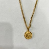 201 Stainless Steel 304 Stainless Steel Gold Plated Retro Streetwear Round Sun Moon Pendant Necklace sku image 2