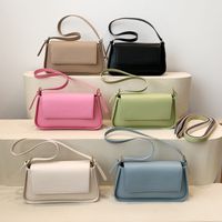 Women's Medium Pu Leather Solid Color Vintage Style Classic Style Magnetic Buckle Crossbody Bag main image 1
