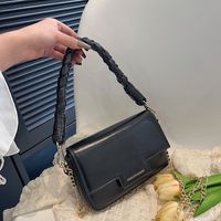 Mujeres Medio Cuero Sintético Color Sólido Elegante Estilo Vintage Hebilla Magnética Bolso Cuadrado main image 8