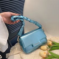 Mujeres Medio Cuero Sintético Color Sólido Elegante Estilo Vintage Hebilla Magnética Bolso Cuadrado main image 9