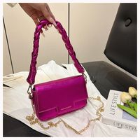 Mujeres Medio Cuero Sintético Color Sólido Elegante Estilo Vintage Hebilla Magnética Bolso Cuadrado sku image 5