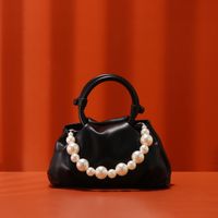Women's Medium Pu Leather Solid Color Elegant Vintage Style Magnetic Buckle Cloud Shape Bag sku image 4