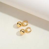 1 Paar Basic Moderner Stil Klassischer Stil Runden Inlay Kupfer Künstliche Perlen 14 Karat Vergoldet Reif Ohrringe Ohrstecker sku image 5