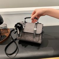 Women's Medium Pu Leather Solid Color Basic Classic Style Magnetic Buckle Crossbody Bag main image 1
