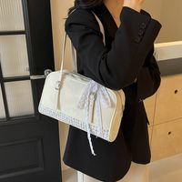 Women's Medium Pu Leather Ditsy Floral Solid Color Basic Classic Style Sewing Thread Zipper Shoulder Bag main image video