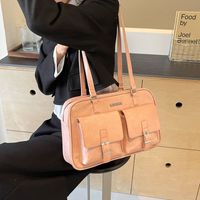 Femmes Moyen Faux Cuir Couleur Unie Style Vintage Style Classique Fil À Coudre Fermeture Éclair Sac D'Épaule main image video