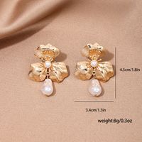 1 Pair Simple Style Classic Style Petal Inlay Zinc Alloy Artificial Pearls Drop Earrings main image 5