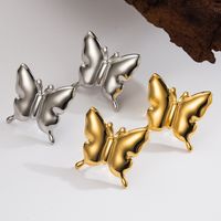 1 Paar Einfacher Stil Pendeln Schmetterling Überzug Edelstahl 304 18 Karat Vergoldet Ohrstecker main image 1