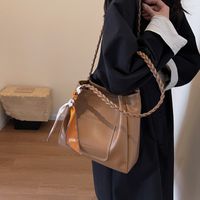 Women's Medium Pu Leather Solid Color Basic Classic Style Sewing Thread Zipper Tote Bag main image 6