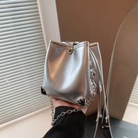 Women's Medium Pu Leather Solid Color Vintage Style Classic Style String Bucket Bag main image 6