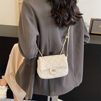Women's Medium One Size Corduroy Solid Color Lingge Vintage Style Classic Style Sewing Thread Square Lock Clasp Crossbody Bag sku image 2
