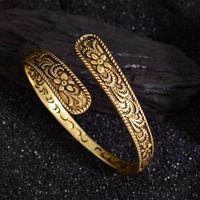 Retro Simple Style Solid Color Flower Copper Gold Plated Women's Bangle sku image 1