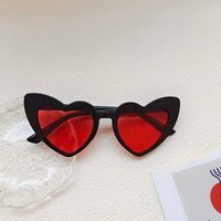 Wholesale Retro Heart-shaped Frame Children's Sunglasses Nihaojewelry sku image 5