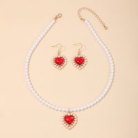 Simple Style Classic Style Heart Shape Alloy Inlay Artificial Pearls Resin Women's Jewelry Set main image 3