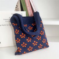 Women's Medium Knit Flower Basic Classic Style Square Open Shoulder Bag sku image 3