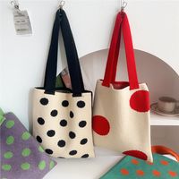 Women's Medium Knit Polka Dots Vintage Style Classic Style Square Open Shoulder Bag main image 4