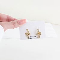 1 Pair Simple Style Commute Lines Inlay Alloy Rhinestones Gold Plated Ear Studs main image 1