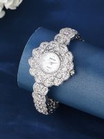 Elegant Glam Solid Color Lathe Buckle Quartz Women's Watches main image 3