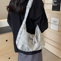 Women's Medium Cloth Solid Color Basic Classic Style Sewing Thread Zipper Crossbody Bag sku image 4