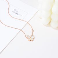 304 Stainless Steel Rose Gold Plated Elegant Sweet Plating Inlay Flower Shell Pendant Necklace main image 1