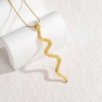 Steel 18K Gold Plated Simple Style Classic Style Twist Snake Titanium Steel Pendant Necklace main image 2