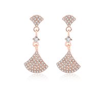 1 Pair Simple Style Classic Style Ginkgo Leaf Plating Inlay Alloy Rhinestones Gold Plated Drop Earrings main image 3