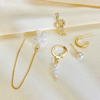 1 Set Elegant Lady Modern Style Geometric Snake Inlay Alloy Artificial Pearls Earrings Ear Studs main image 6