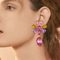 1 Pair Sweet Classic Style Shiny Oval Flower Polishing Inlay Alloy Rhinestones Drop Earrings main image 8
