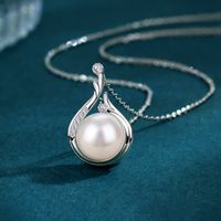Copper IG Style Simple Style Inlay Geometric Artificial Pearls Zircon Pendant Necklace main image 1