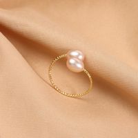 Wholesale Elegant Simple Style Geometric Freshwater Pearl Copper Rings sku image 2