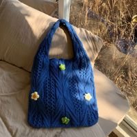 Women's Medium Knit Solid Color Flower Basic Vintage Style Weave Square Open Shoulder Bag sku image 4