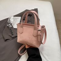 Women's Medium Pu Leather Solid Color Classic Style Square Zipper Crossbody Bag sku image 3
