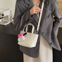 Women's Medium Pu Leather Solid Color Classic Style Square Zipper Crossbody Bag main image 3