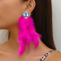 1 Pair Exaggerated Novelty Cool Style Heart Shape Inlay Artificial Feather Alloy Rhinestones Drop Earrings main image 1