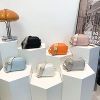 Mujeres Básico Estilo Clásico Color Sólido Cuero Sintético Bolsa De La Compra main image 1