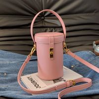 Women's Medium Pu Leather Solid Color Vintage Style Classic Style Sewing Thread Cylindrical Lock Clasp Crossbody Bag main image video
